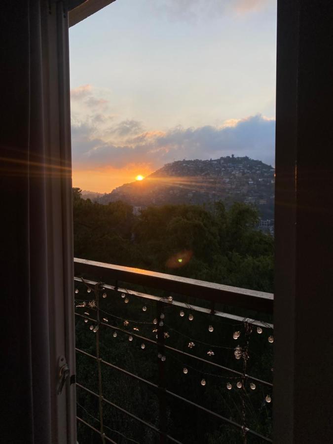 Courtyards Peak-Corner Pinestay - At Goshenland Baguio 바기오 외부 사진